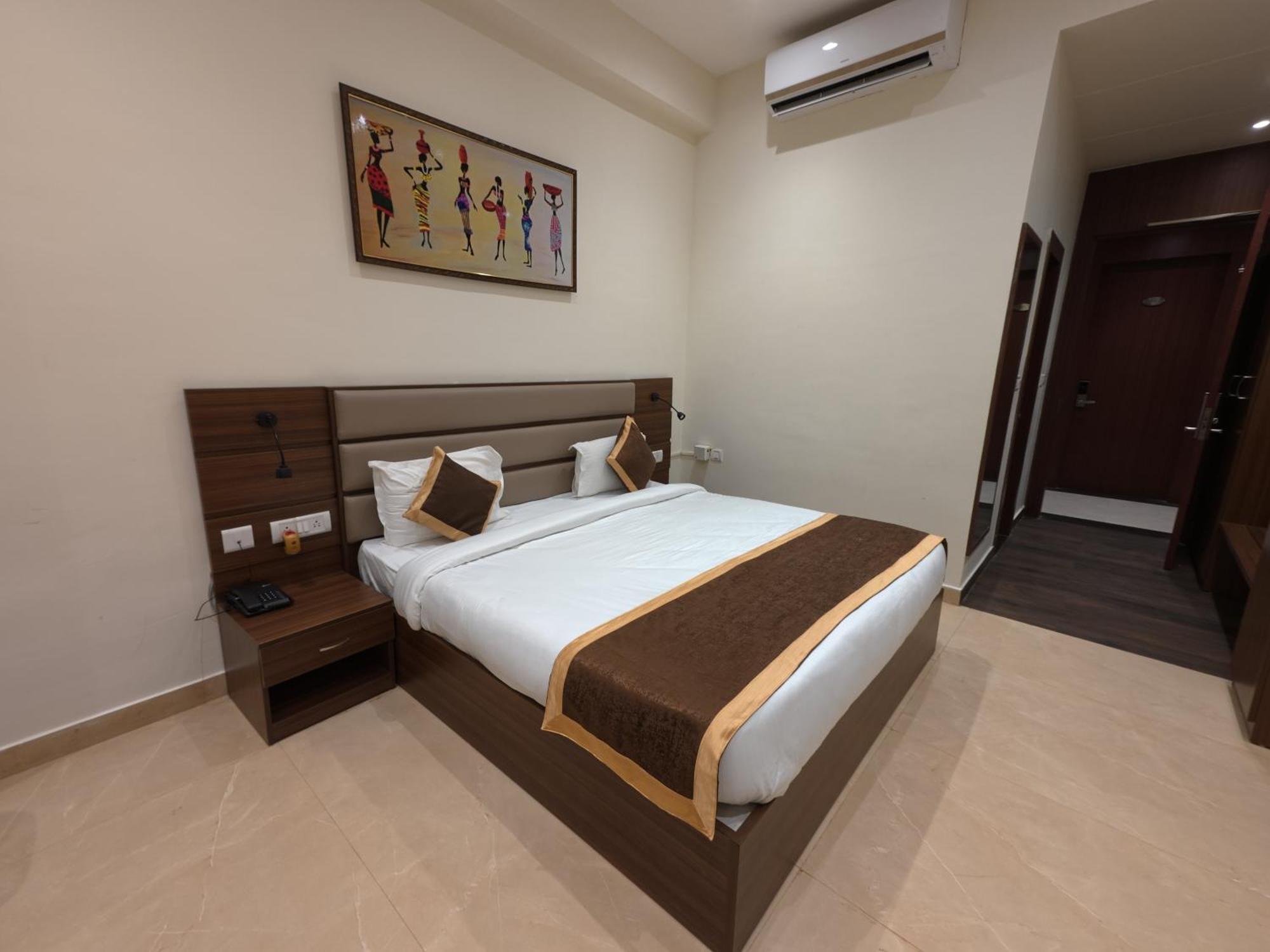 Hotel Neelam Orchid Kanpur Exterior foto